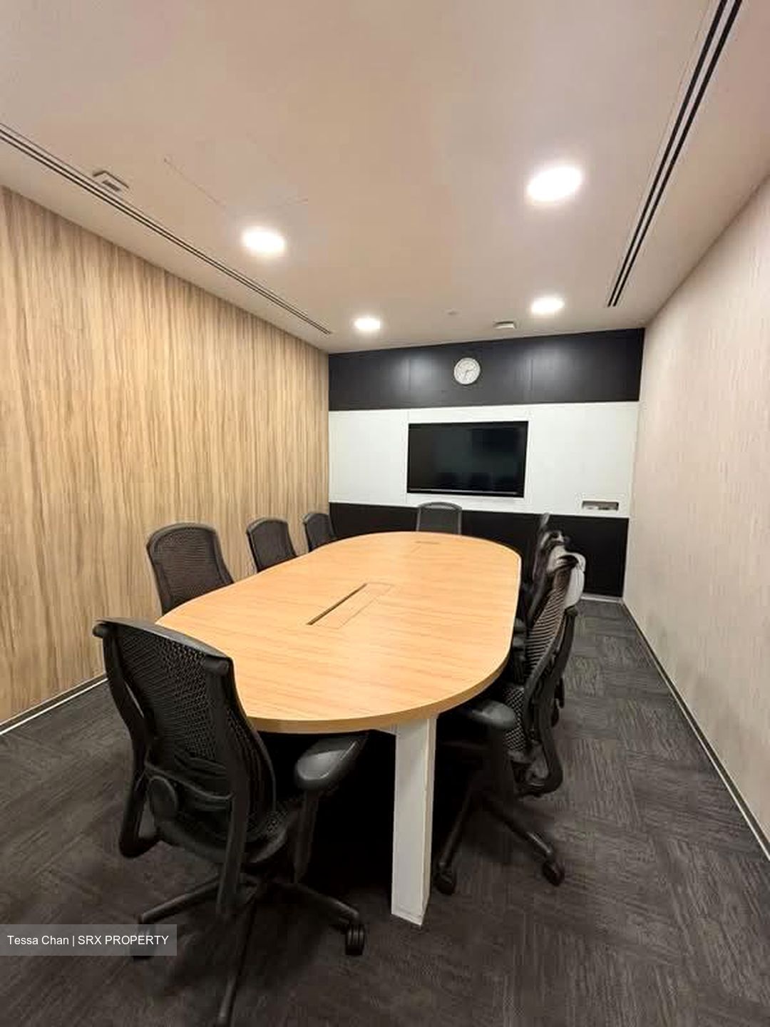 Bugis Junction (D7), Office #536390731